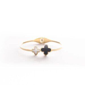 Gold Plated Clover Bracelet – Trendy Women’s Fashion Jewelry for Casual Wear